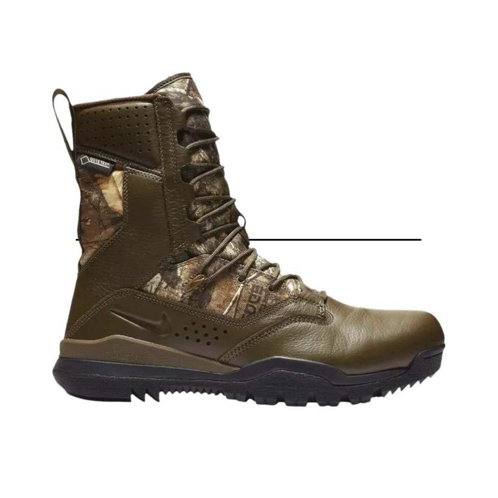 **NWT** Nike SFB 2 8” Real Tree Gore Tex boots